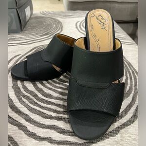 Naturalizer Size 9 Natural Stone Sandals